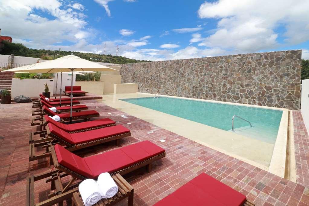 Albor San Miguel De Allende Tapestry Collection By Hilton Kemudahan gambar
