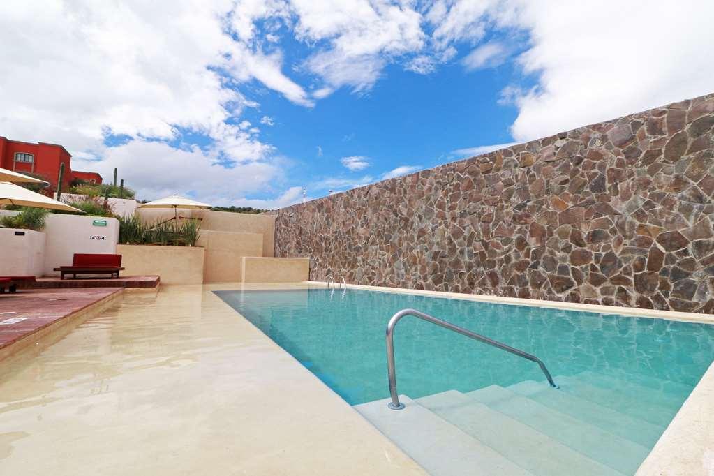 Albor San Miguel De Allende Tapestry Collection By Hilton Kemudahan gambar