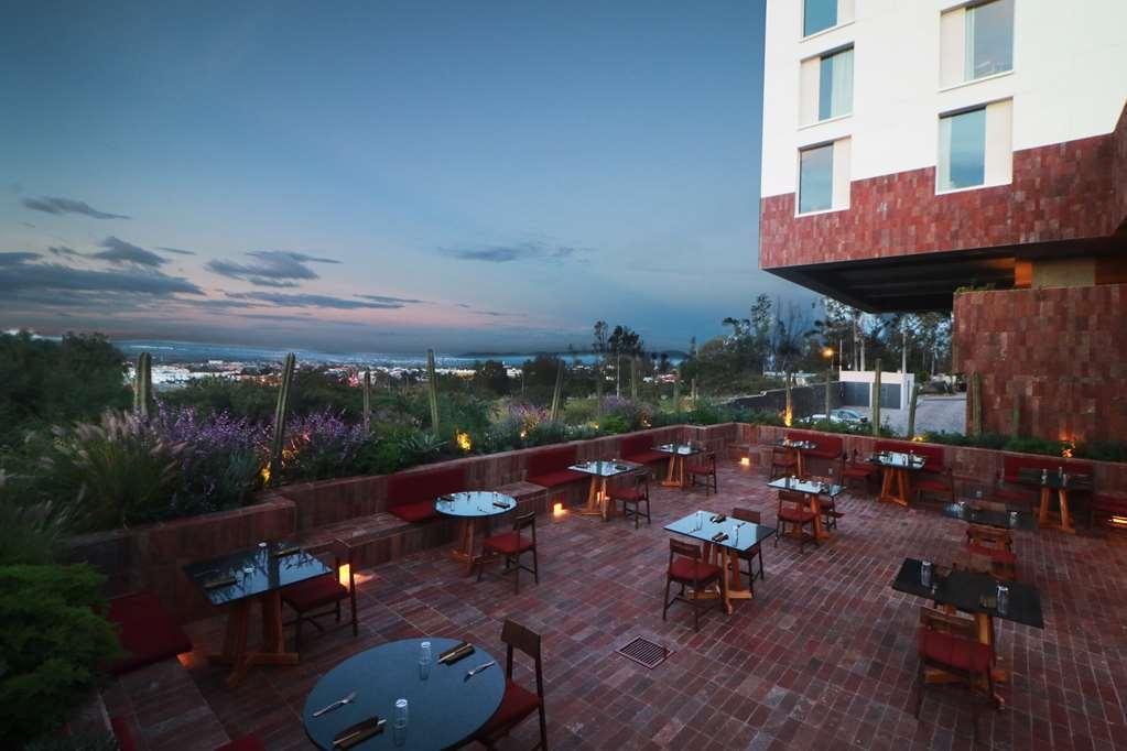 Albor San Miguel De Allende Tapestry Collection By Hilton Restoran gambar